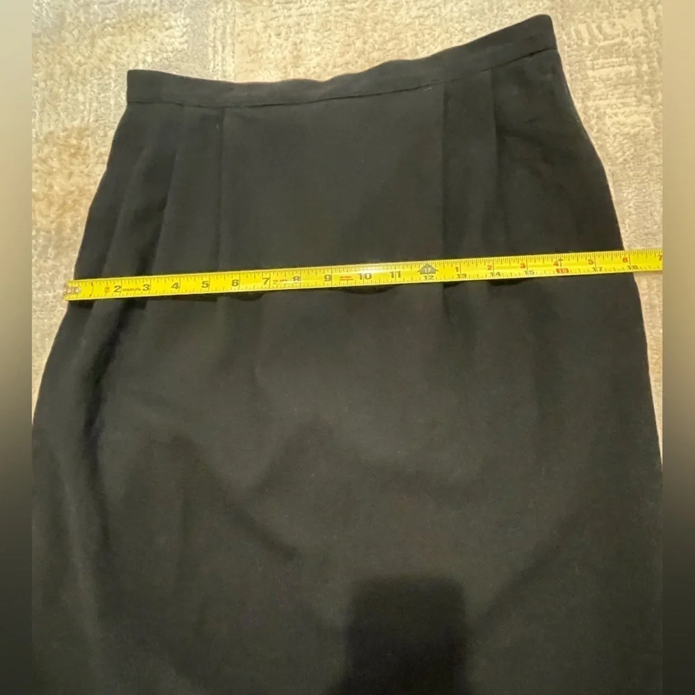 Vintage Black 100% Wool Fully Lined Pencil Skirt, Size 12, Has Pockets!